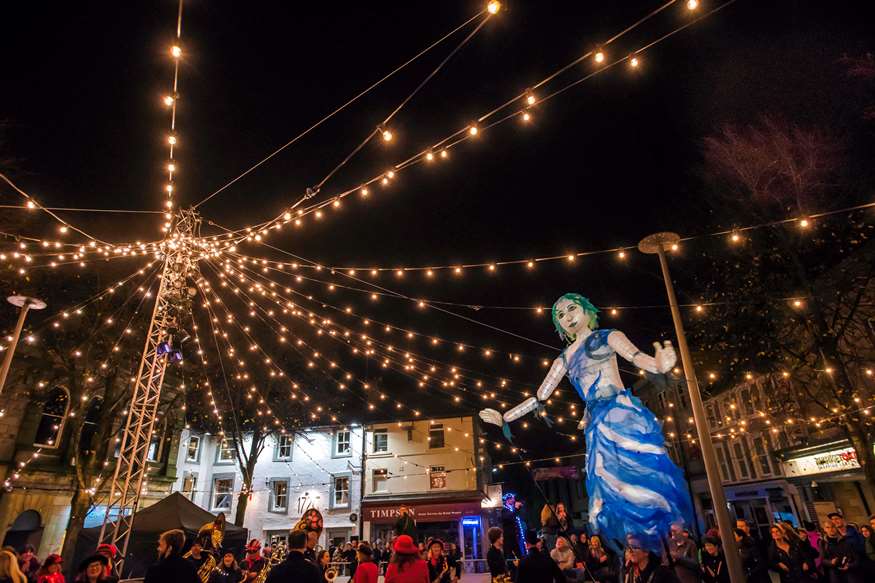 Stunning display of puppetry in Market Square