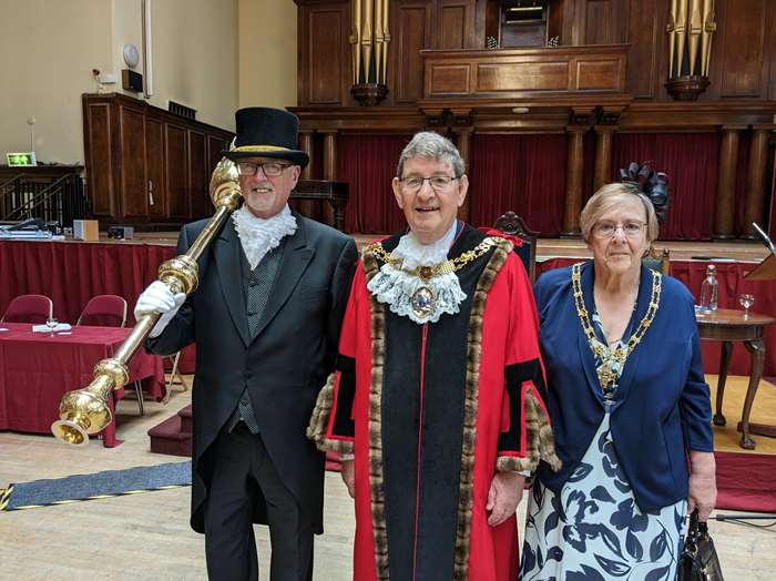 Chris Clifford (Beadle), Councillor Roger Dennision (Mayor of Lancaster) and Glenys Dennison (Mayoress).